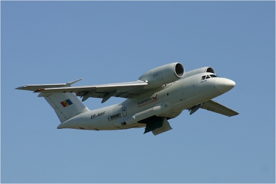 Antonov An-72 , ER-AWF