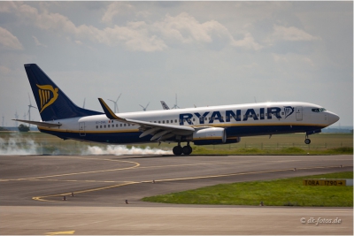 Boeing 737-8AS , EI-DAL