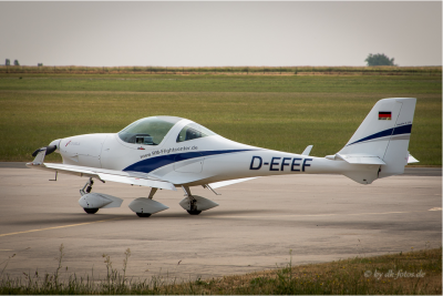 Aquila A-210 AT01 , D-EFEF