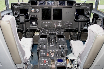 Cockpit Lockheed C-130 Hercules